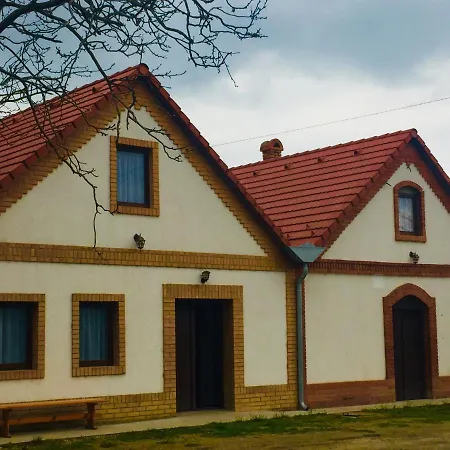 Takács Pince Hajos